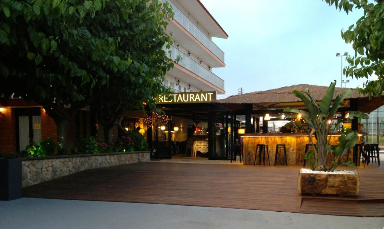 Hostal Solfina Palafolls Exterior foto